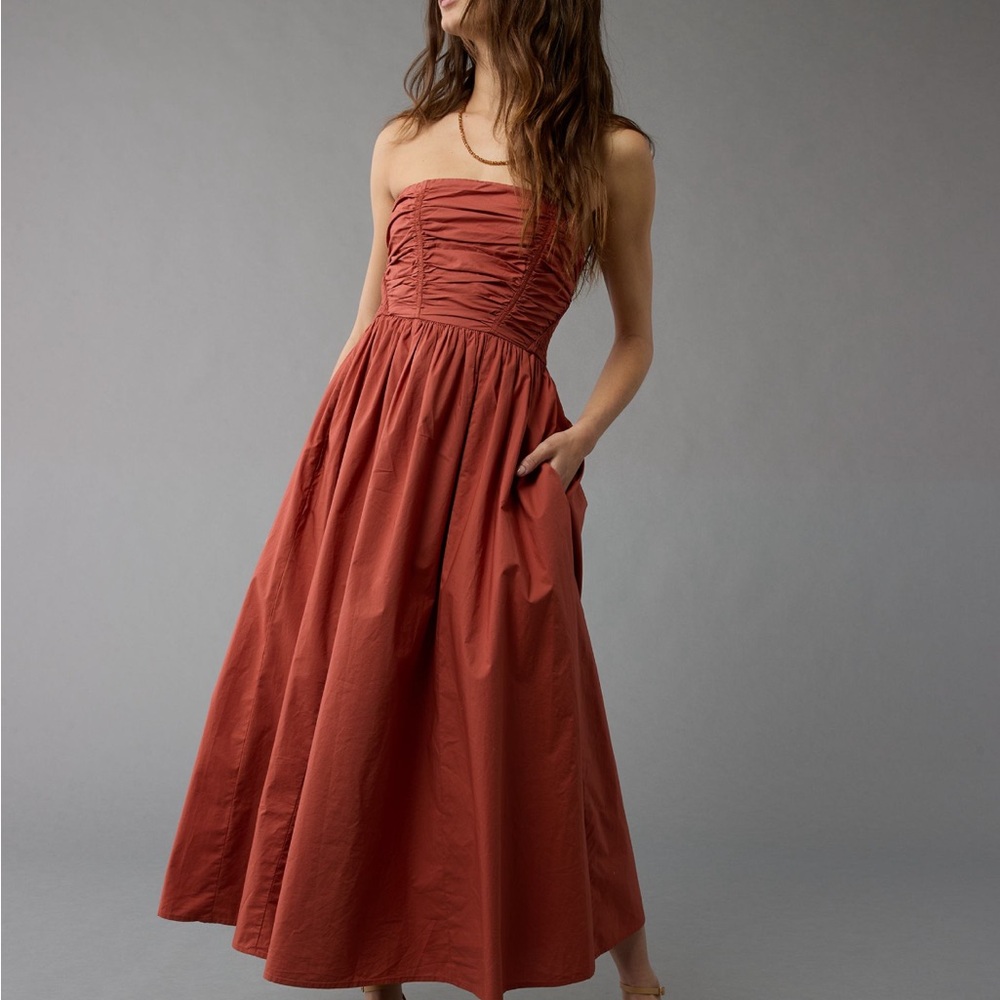 American Eagle Outfitters Strapless Ruched Maxi Dress in Terracotta